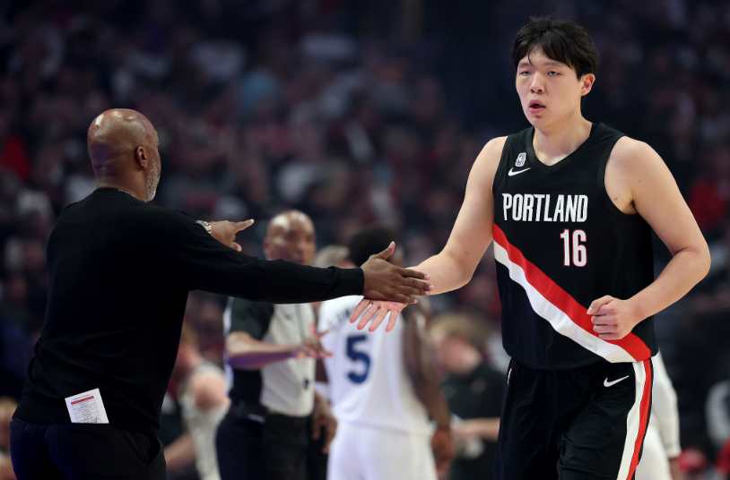 半场没有获, 的中国与亚, 得到