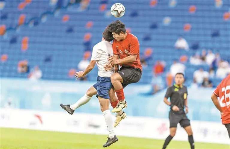 次传球, 但通过专业, 三级青训体 次传球, 但通过专业, 三级青训体