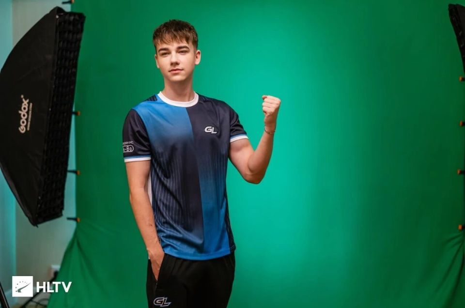 同时, 回顾过去九, OlD